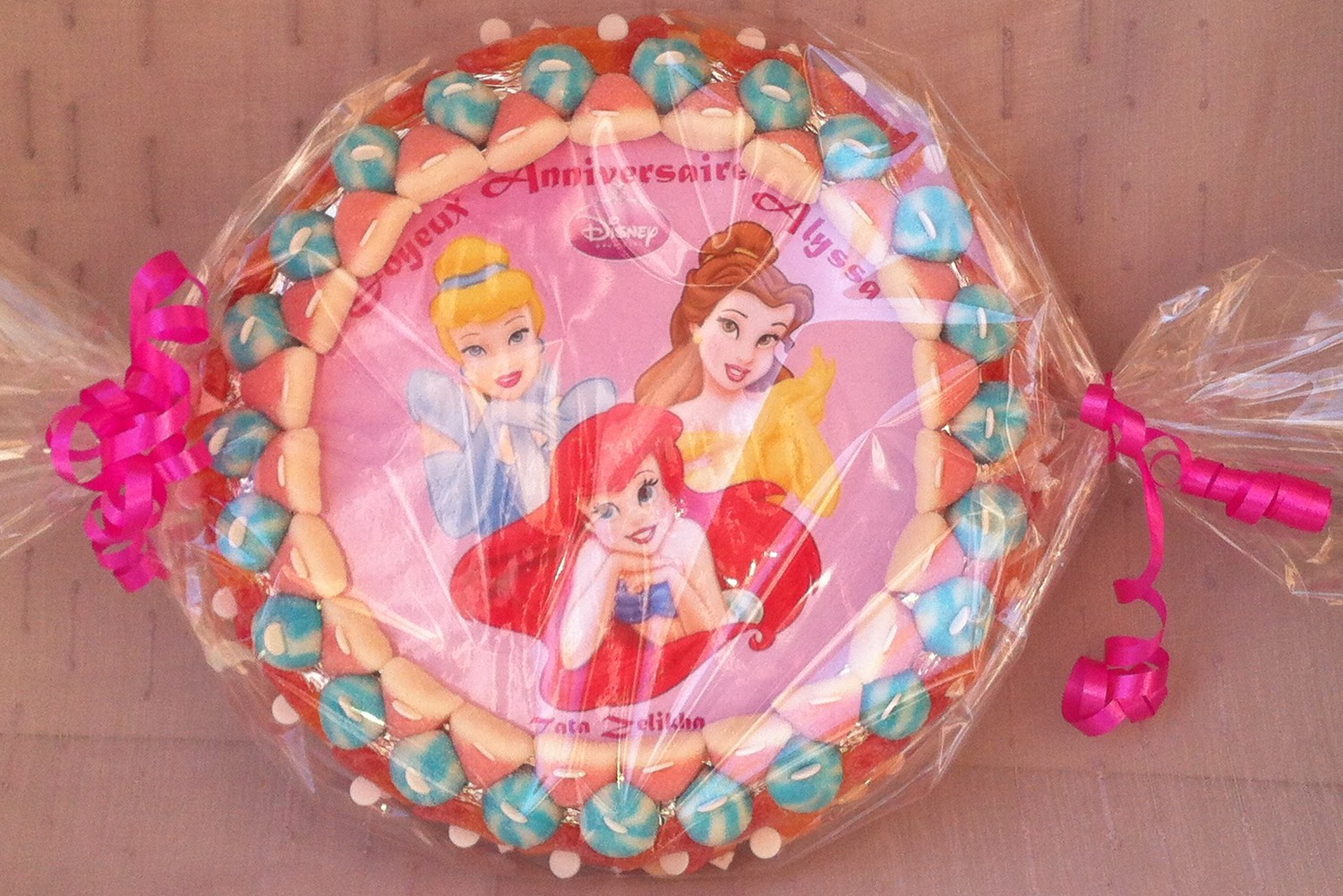 Boutique} Pack anniversaire Monster High : gateau de bonbons